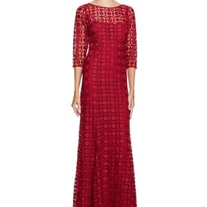 Kay Unger crochet Lace maxi dress gown